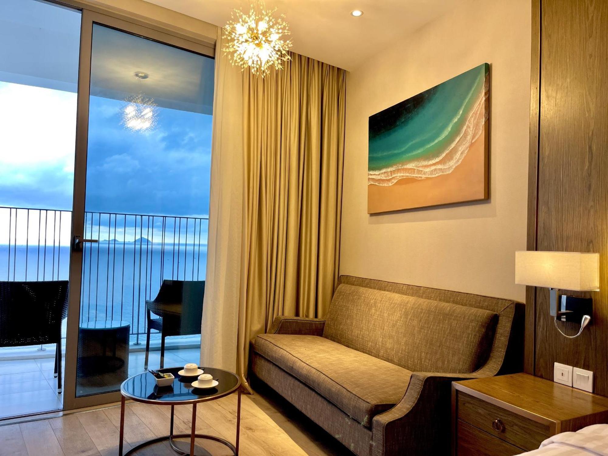 Luxury Seaview Panorama Nha Trang By Luna Exterior photo